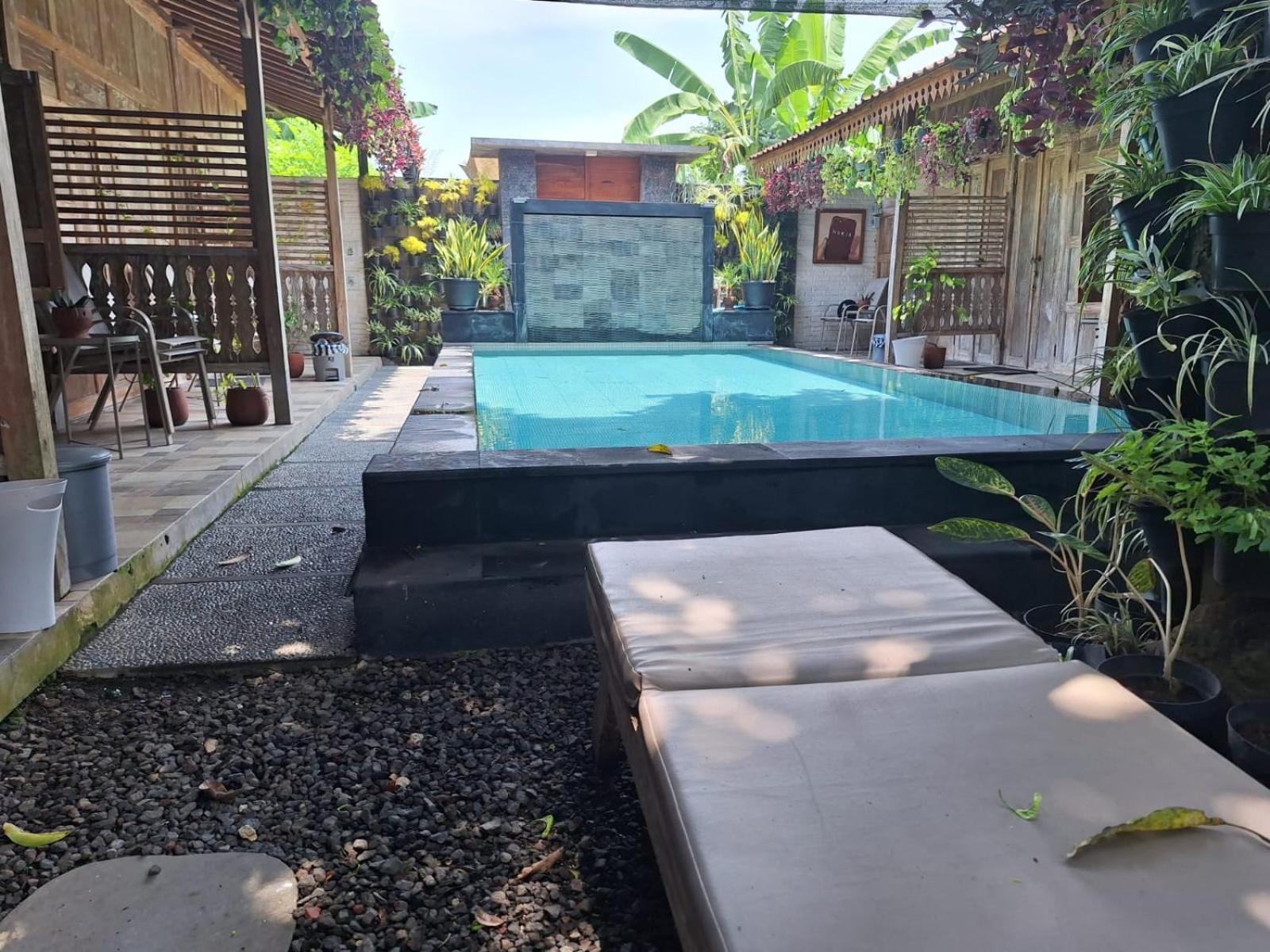 Oma Joglo Jimbaran Hotel Exterior photo